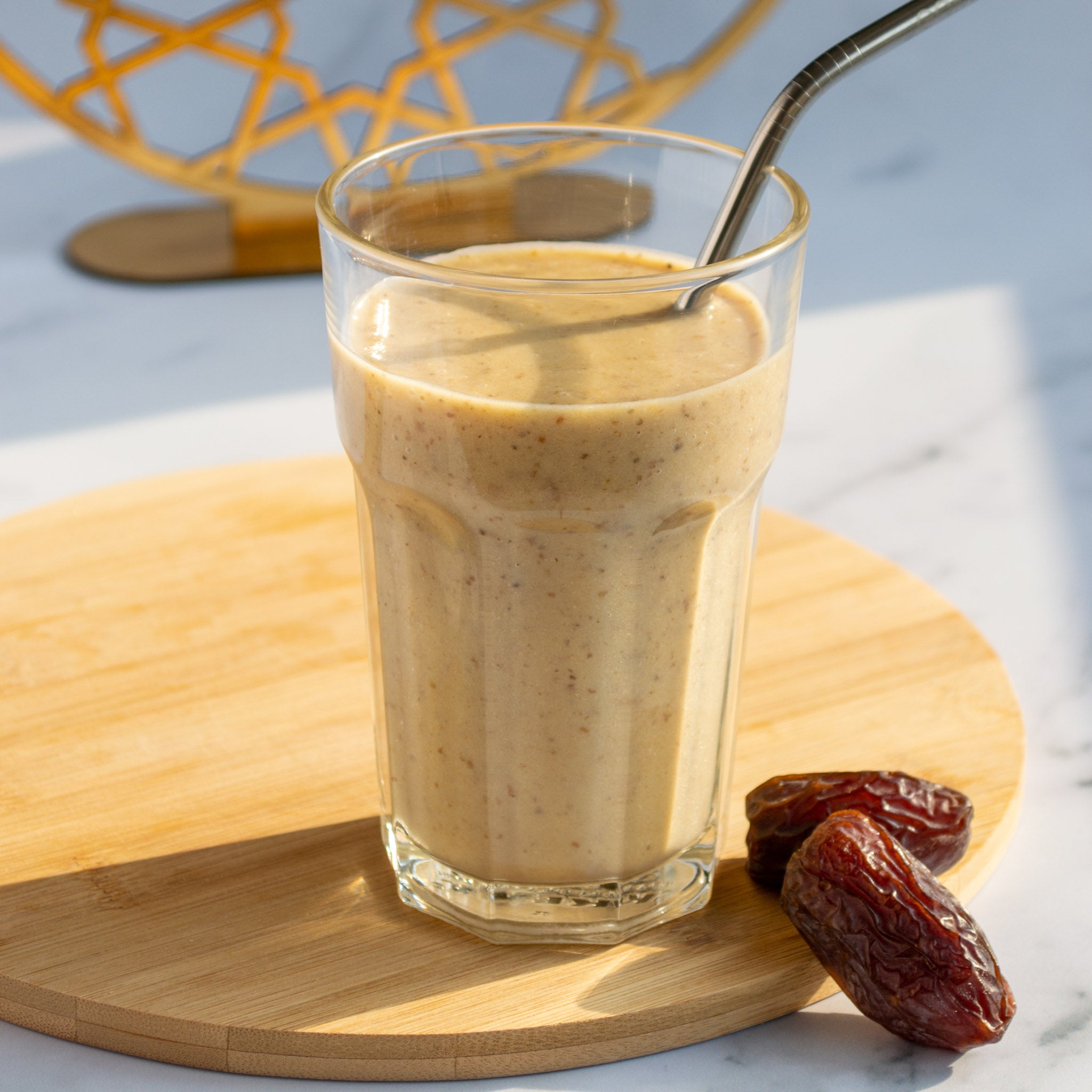 Banana Date Smoothie Recipe | Linah Farms